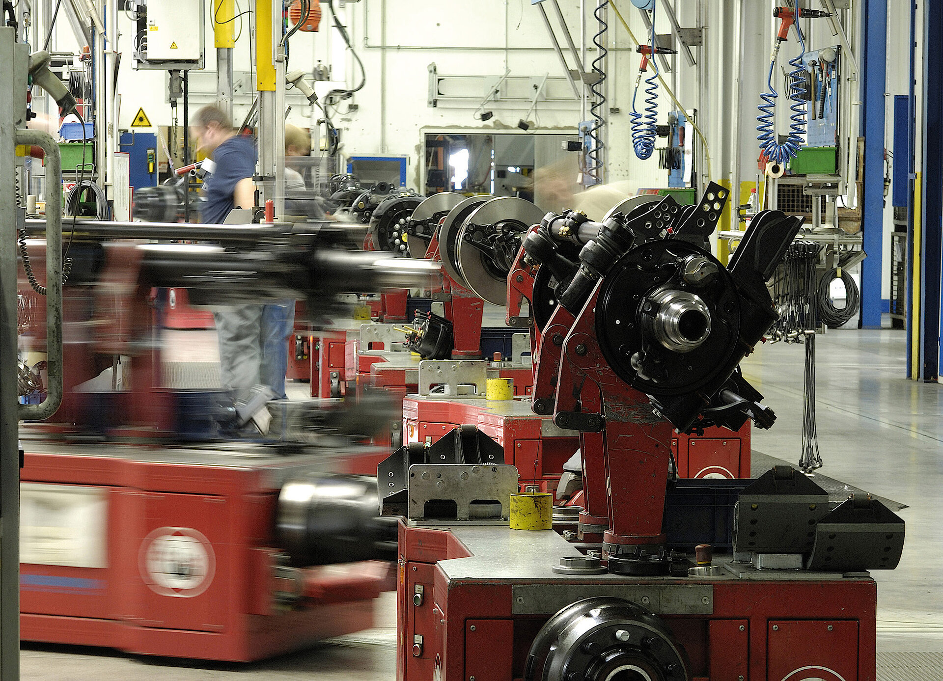 Highly efficient final assembly on automated guided vehicles at the Bessenbach location